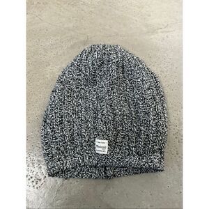 Madewell Knit Beanie | Navy and White